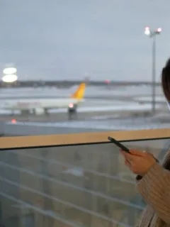 Last-Minute Flight Deals: Snag Bargains Within 72 Hours of Departure - Cover Image