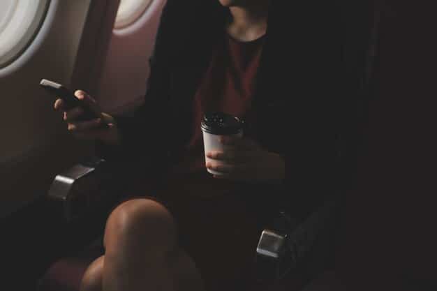 How to Get Free Airport Lounge Access: 2025 Guide